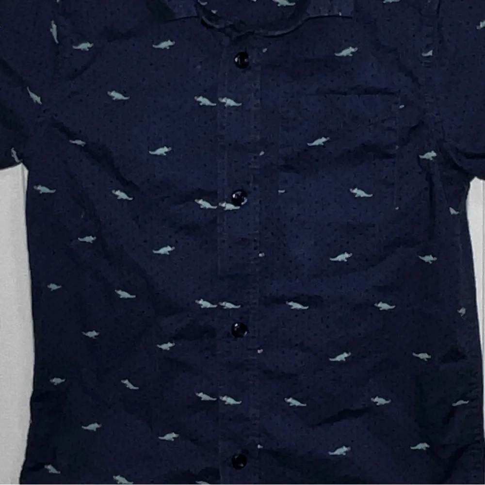The Children's Place Boys Blue Short Sleeve Lizard Print Button-Down Shirt 5t